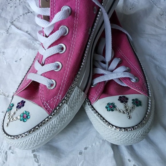 mens pink converse